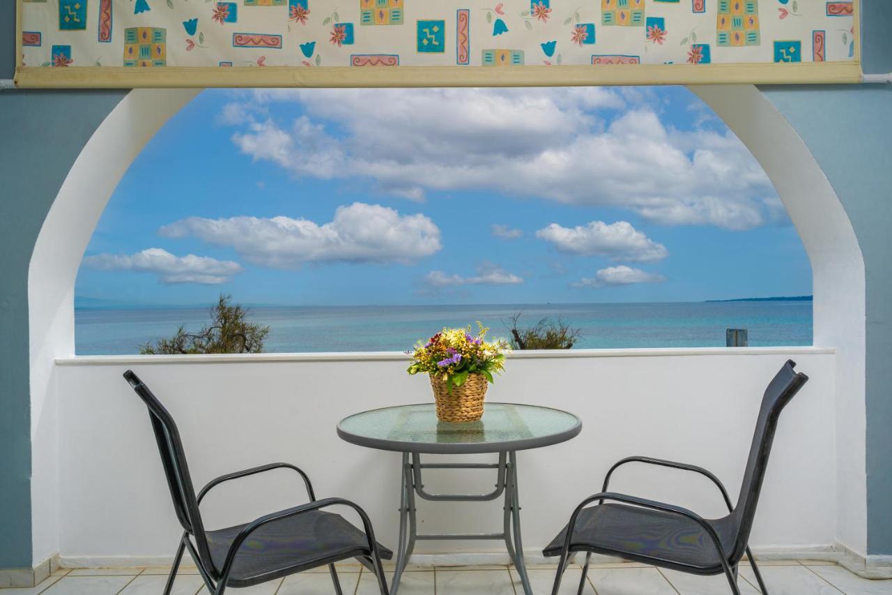 Elena'S Seafront Deluxe Studios Akrotiri  エクステリア 写真