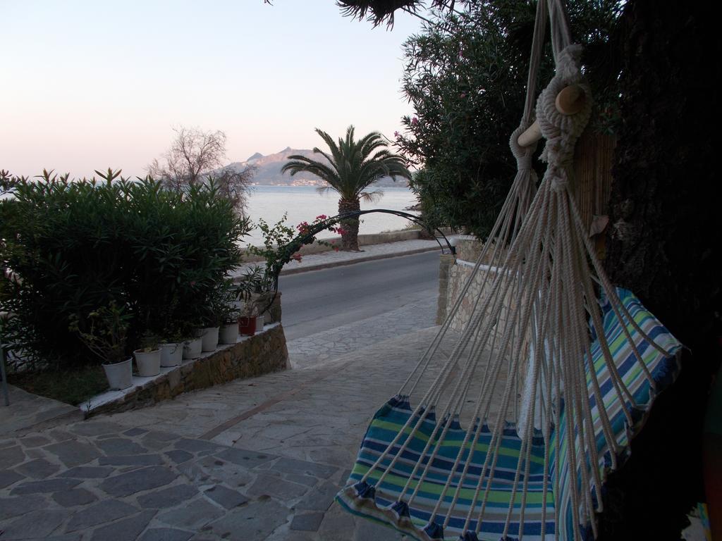 Elena'S Seafront Deluxe Studios Akrotiri  エクステリア 写真